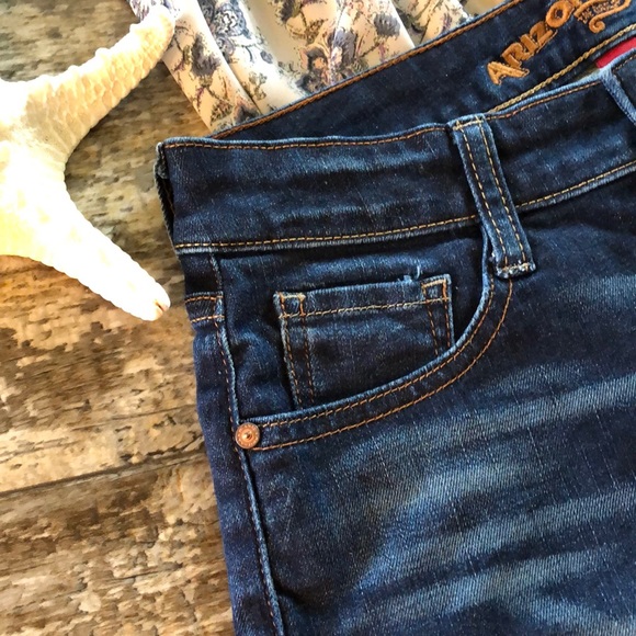 2 for $10. Arizona Jean Shorts set - Picture 2 of 5
